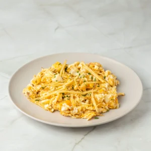 Revuelto de bacalao dorado